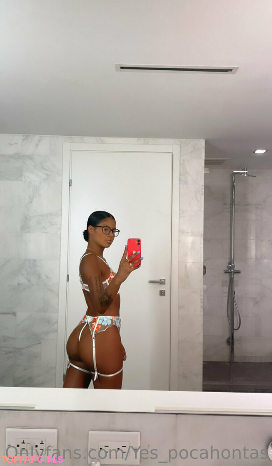 Photo nue de fuite OnlyFans de Itspocahontas #74 Photo nue de fuite OnlyFans de Itspocahontas #74