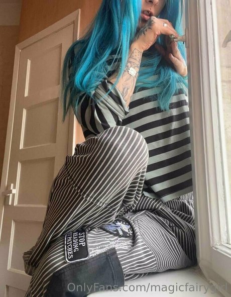Photo nue de fuite OnlyFans de Magicfairygirl