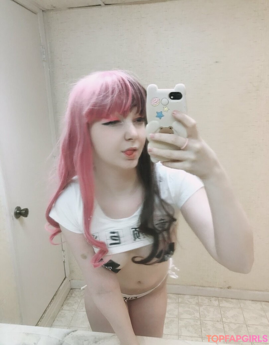 Photo nue de fuite OnlyFans de Honeybunnycos #25 Photo nue de fuite OnlyFans de Honeybunnycos #25
