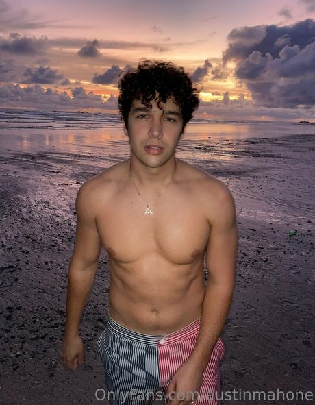 Photo nue de fuite OnlyFans de Austinmahone