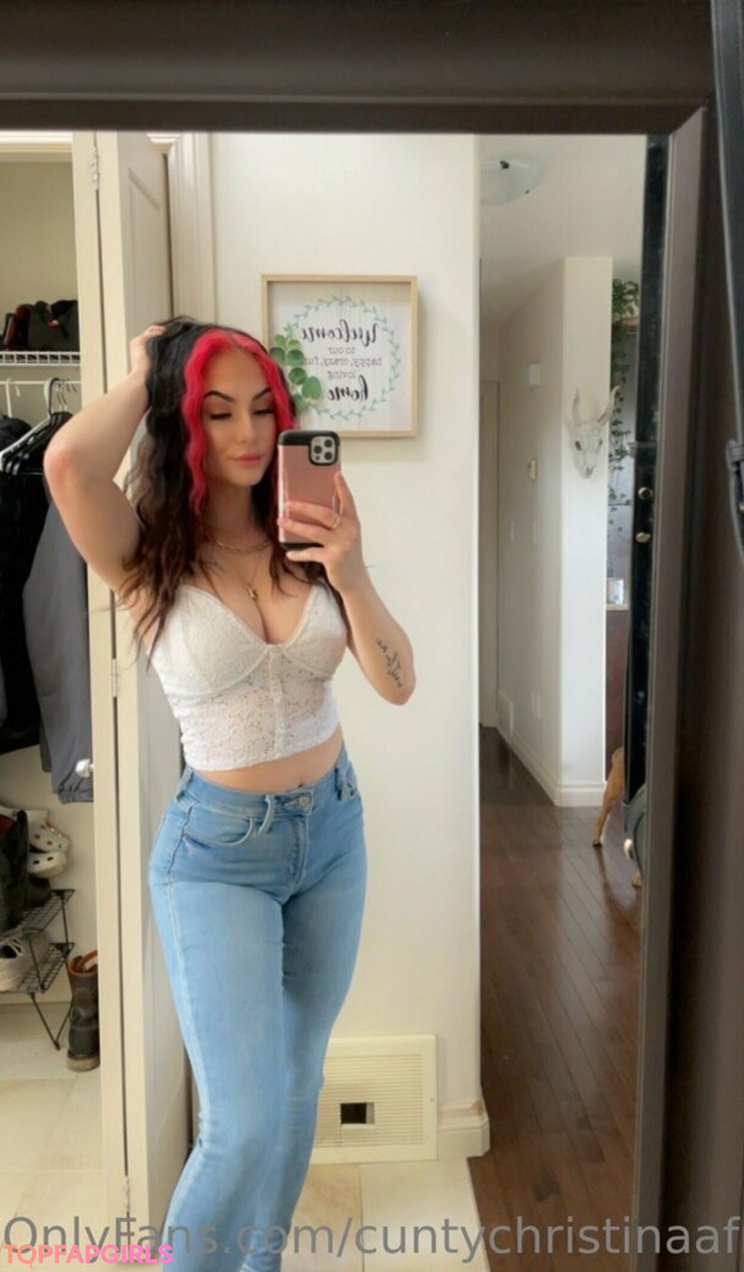 Photo nue de fuite OnlyFans de Cuntychristinaafree #78 Photo nue de fuite OnlyFans de Cuntychristinaafree #78