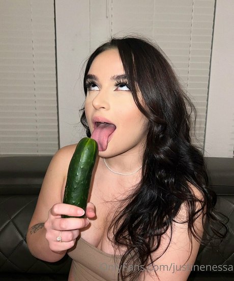 Justinenessa