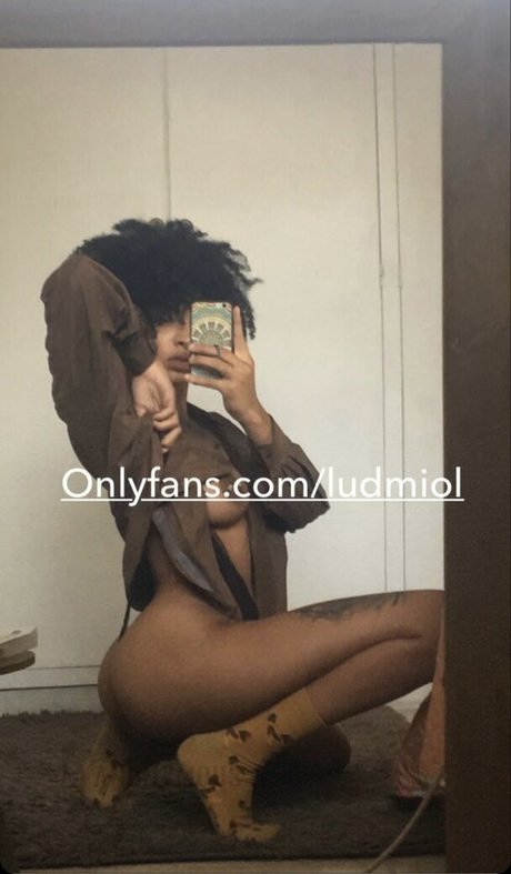 Photo nue de fuite OnlyFans de Molive
