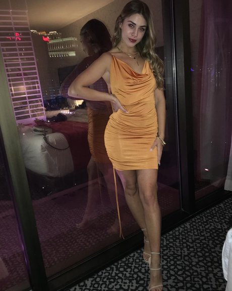 Emmily Mello
