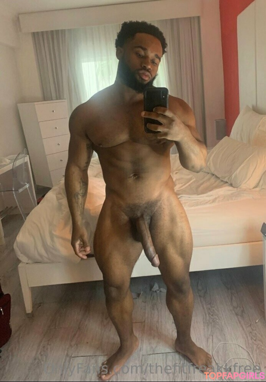 Photo nue de fuite OnlyFans de Thefitfreakkfree #12 Photo nue de fuite OnlyFans de Thefitfreakkfree #12