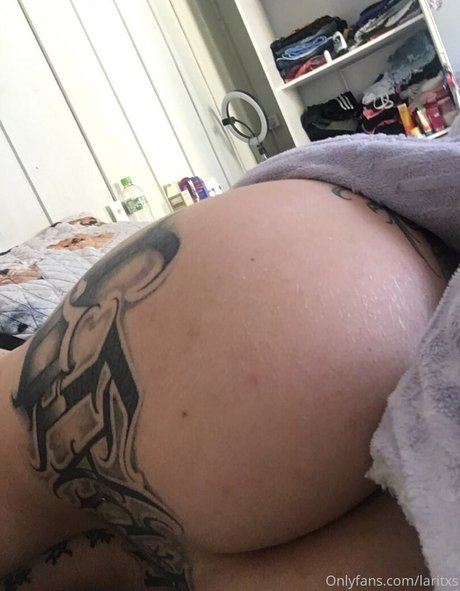 Photo nue de fuite OnlyFans de Larissa Silva Laritxs