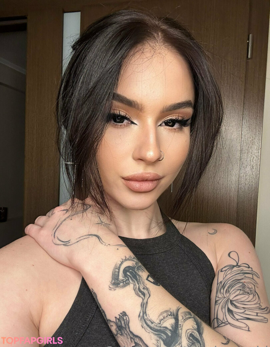 Photo nue de fuite OnlyFans de Selenagirl #47 Photo nue de fuite OnlyFans de Selenagirl #47