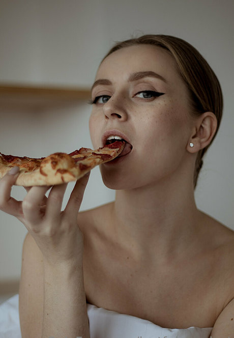 Lustful_modest