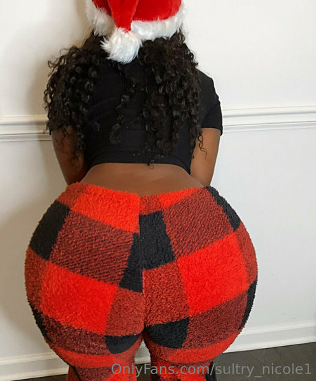 Photo nue de fuite OnlyFans de Sultrynicole1