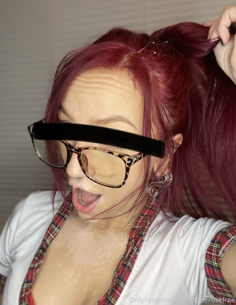 Photo nue de fuite OnlyFans de Peneloperosefree