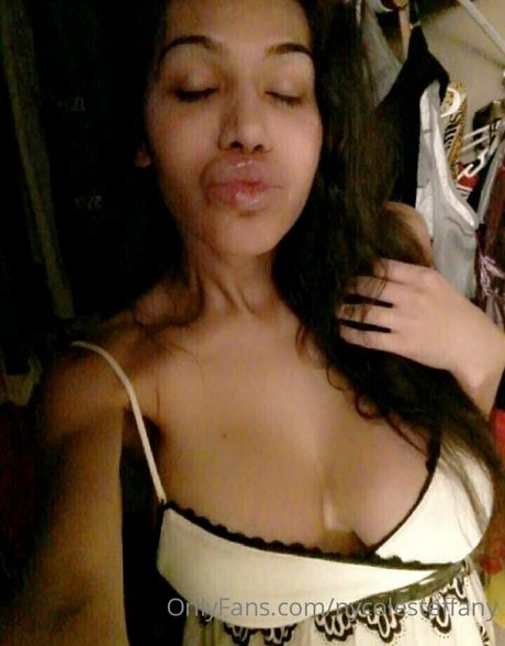 Photo nue de fuite OnlyFans de Nycolesteffany