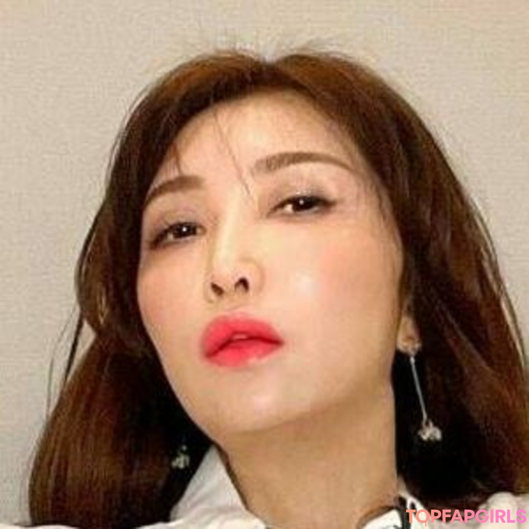 Photo nue de fuite OnlyFans de Yoshikosalon6666 #7 Photo nue de fuite OnlyFans de Yoshikosalon6666 #7