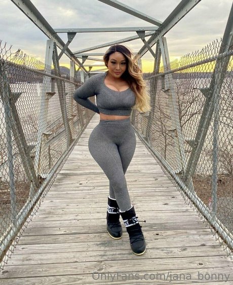 Jana_bonny