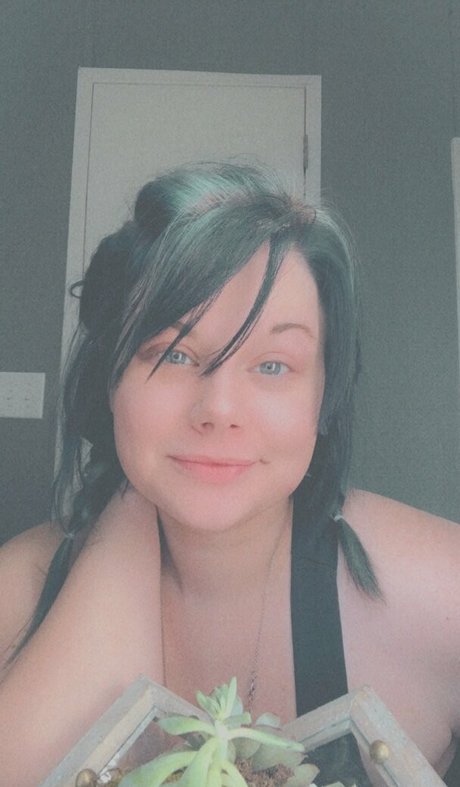 Photo nue de fuite OnlyFans de Moonmomma369
