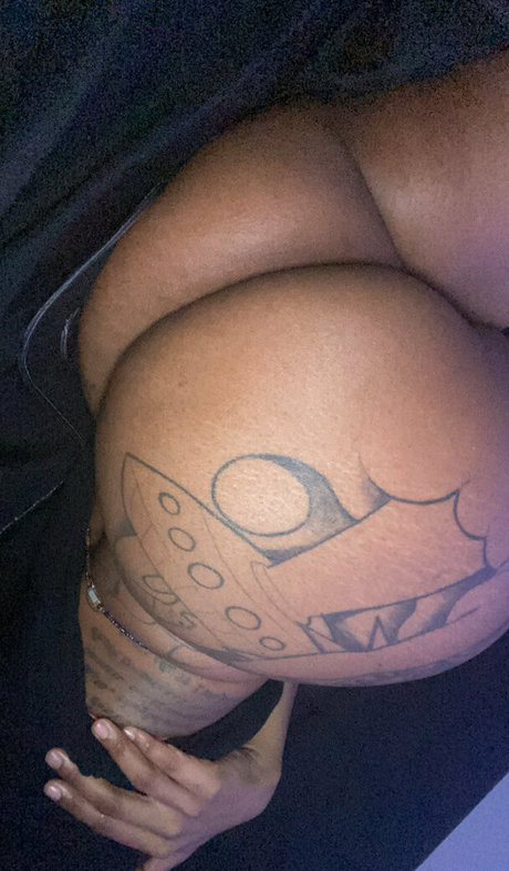 Photo nue de fuite OnlyFans de Nsaneee
