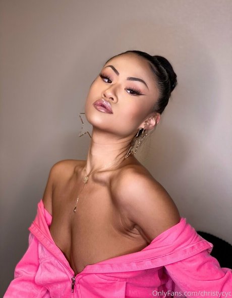 Photo nue de fuite OnlyFans de Kamikolin