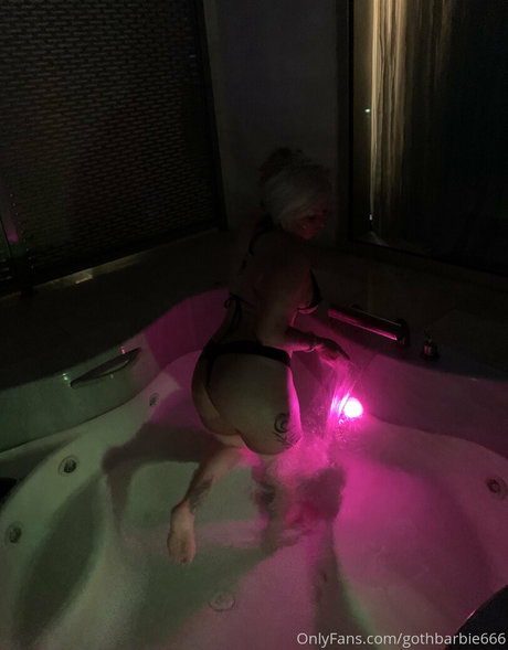 Photo nue de fuite OnlyFans de Gothbarbie666