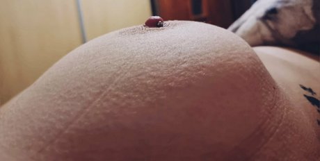 Photo nue de fuite OnlyFans de Suuusanahfree