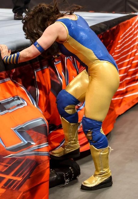Nikki Cross