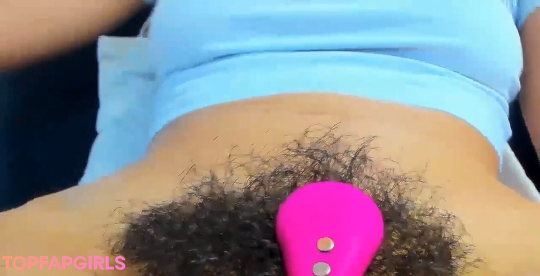 Photo nue de fuite OnlyFans de Larissasexy #3 Photo nue de fuite OnlyFans de Larissasexy #3