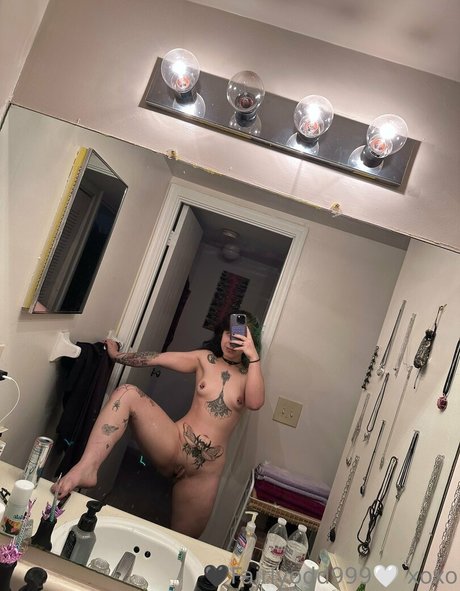 Photo nue de fuite OnlyFans de Fairlyodd222