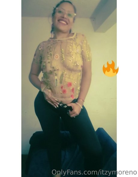 Photo nue de fuite OnlyFans de Luisacamila