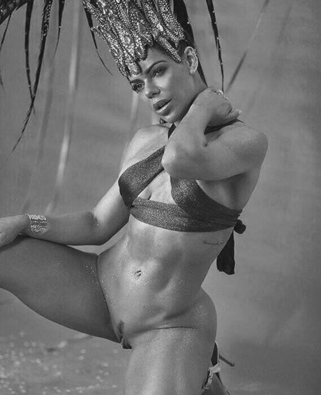 Suzy Cortez