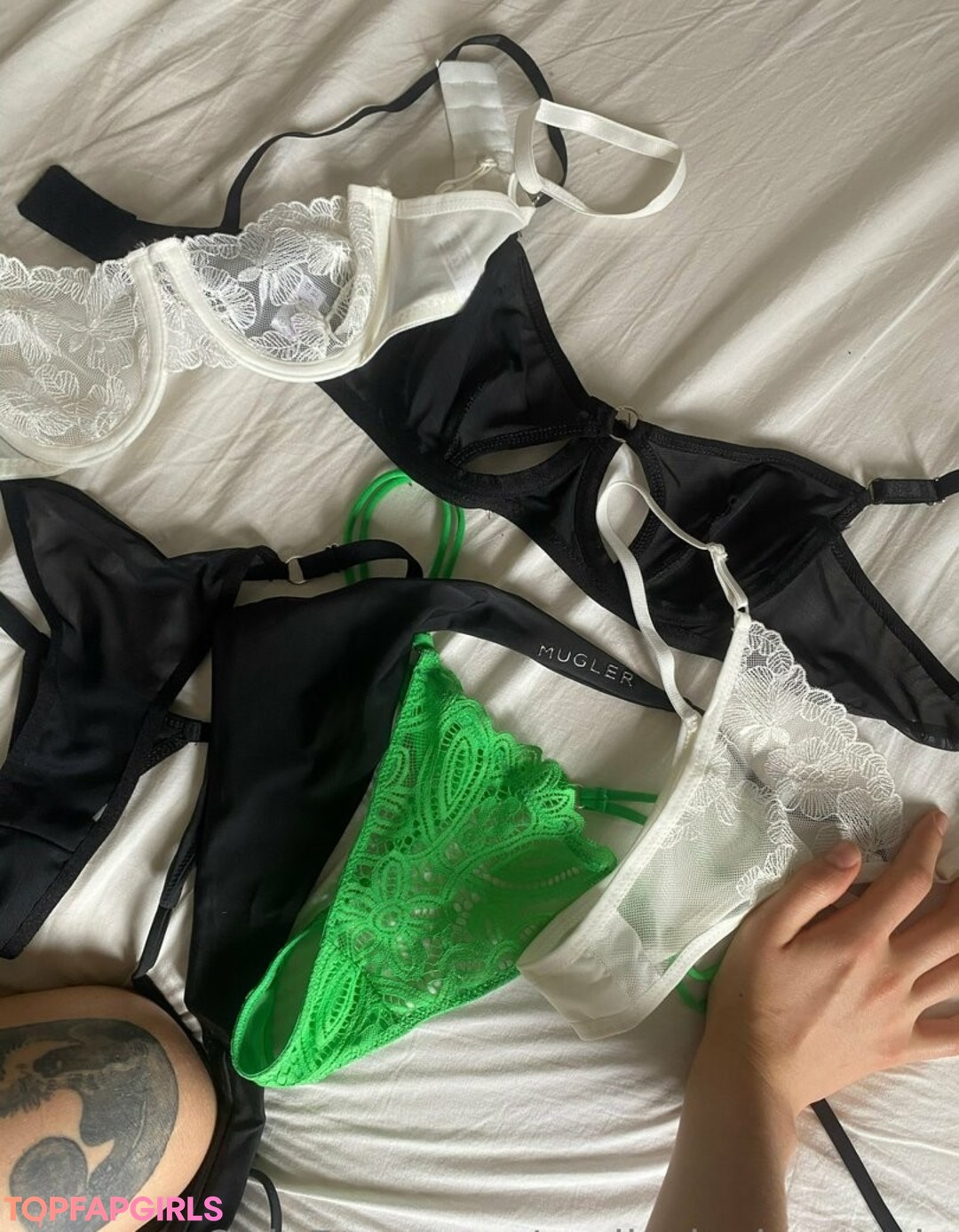 Photo nue de fuite OnlyFans de Mollyjacksonvip #91 Photo nue de fuite OnlyFans de Mollyjacksonvip #91