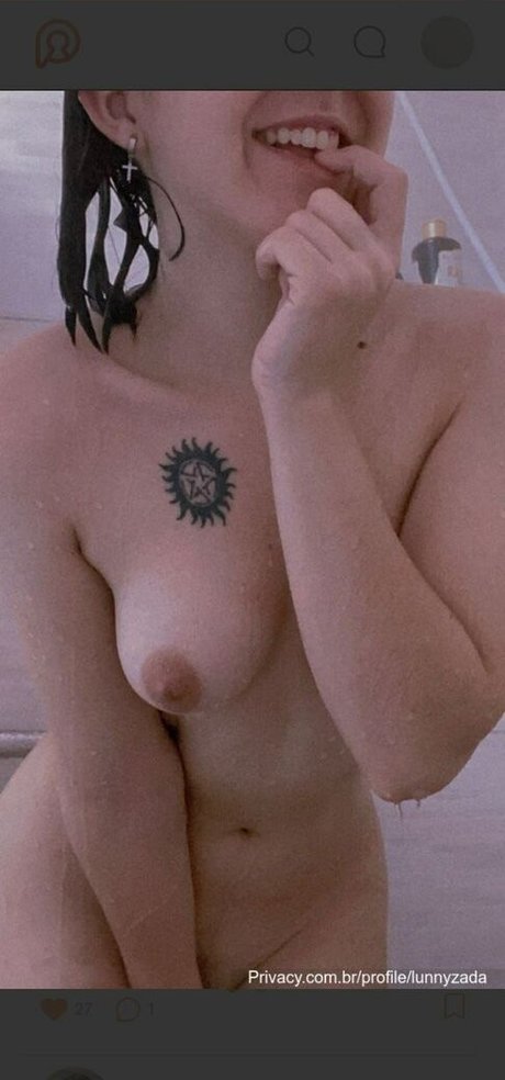 Photo nue de fuite OnlyFans de Lunnyzada