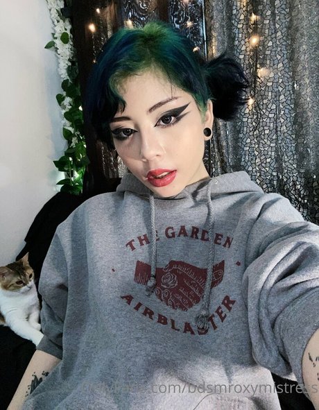 Mistressroxybdsm