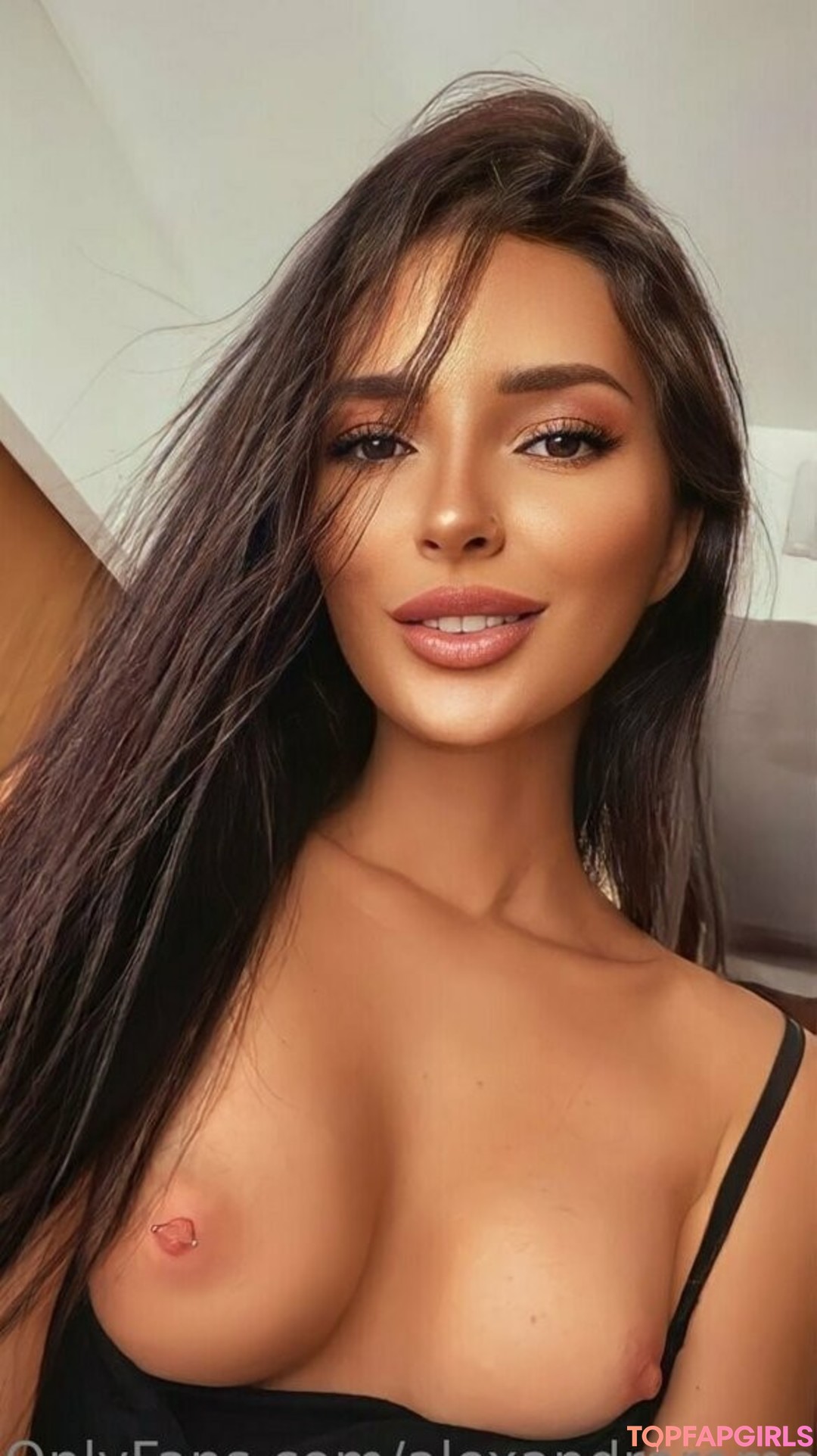 Photo nue de fuite OnlyFans de Alexandraromance #112 Photo nue de fuite OnlyFans de Alexandraromance #112