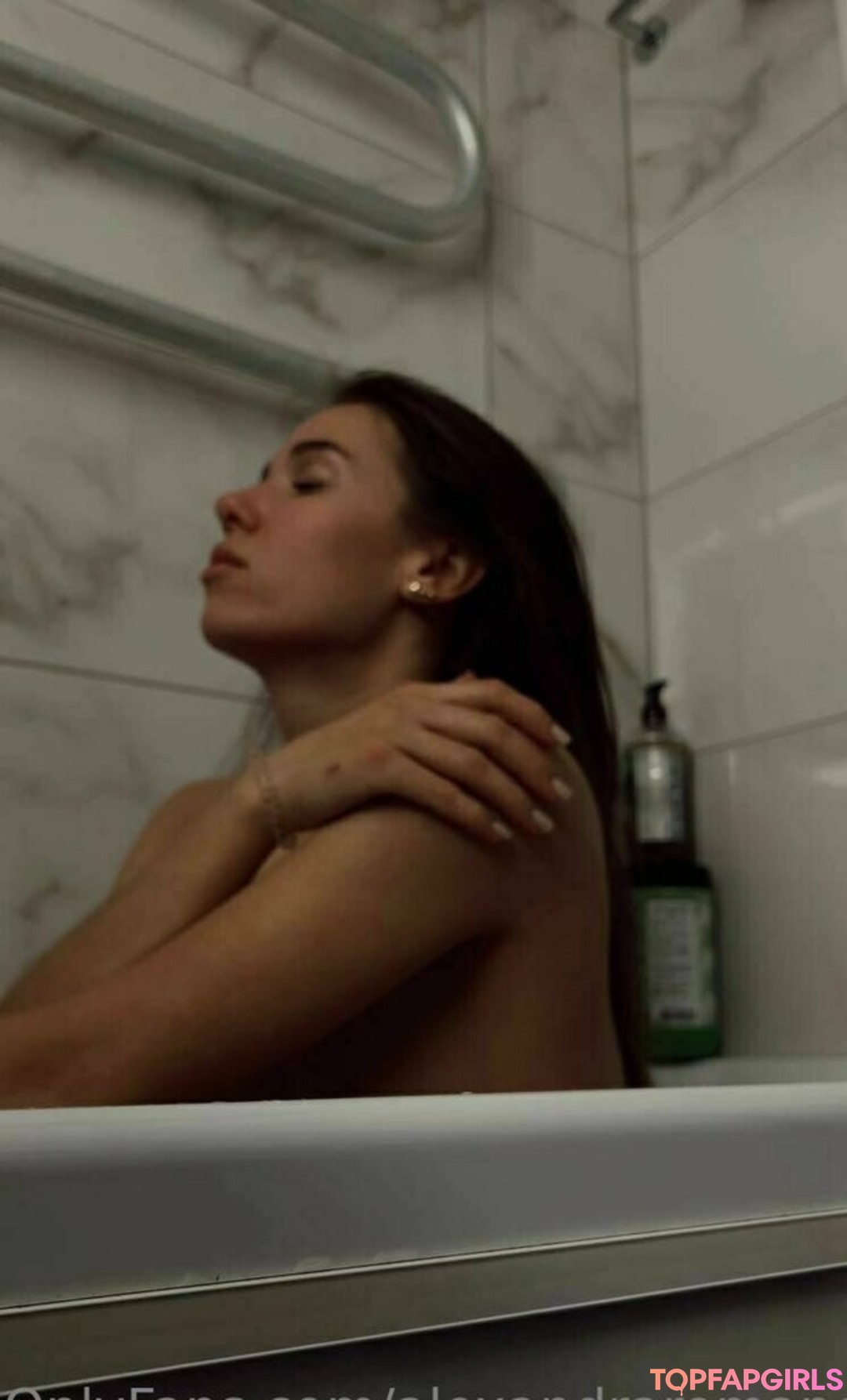 Photo nue de fuite OnlyFans de Alexandraromance #67 Photo nue de fuite OnlyFans de Alexandraromance #67