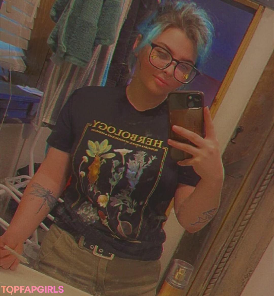 Photo nue de fuite OnlyFans de Littlemadds26 #6 Photo nue de fuite OnlyFans de Littlemadds26 #6