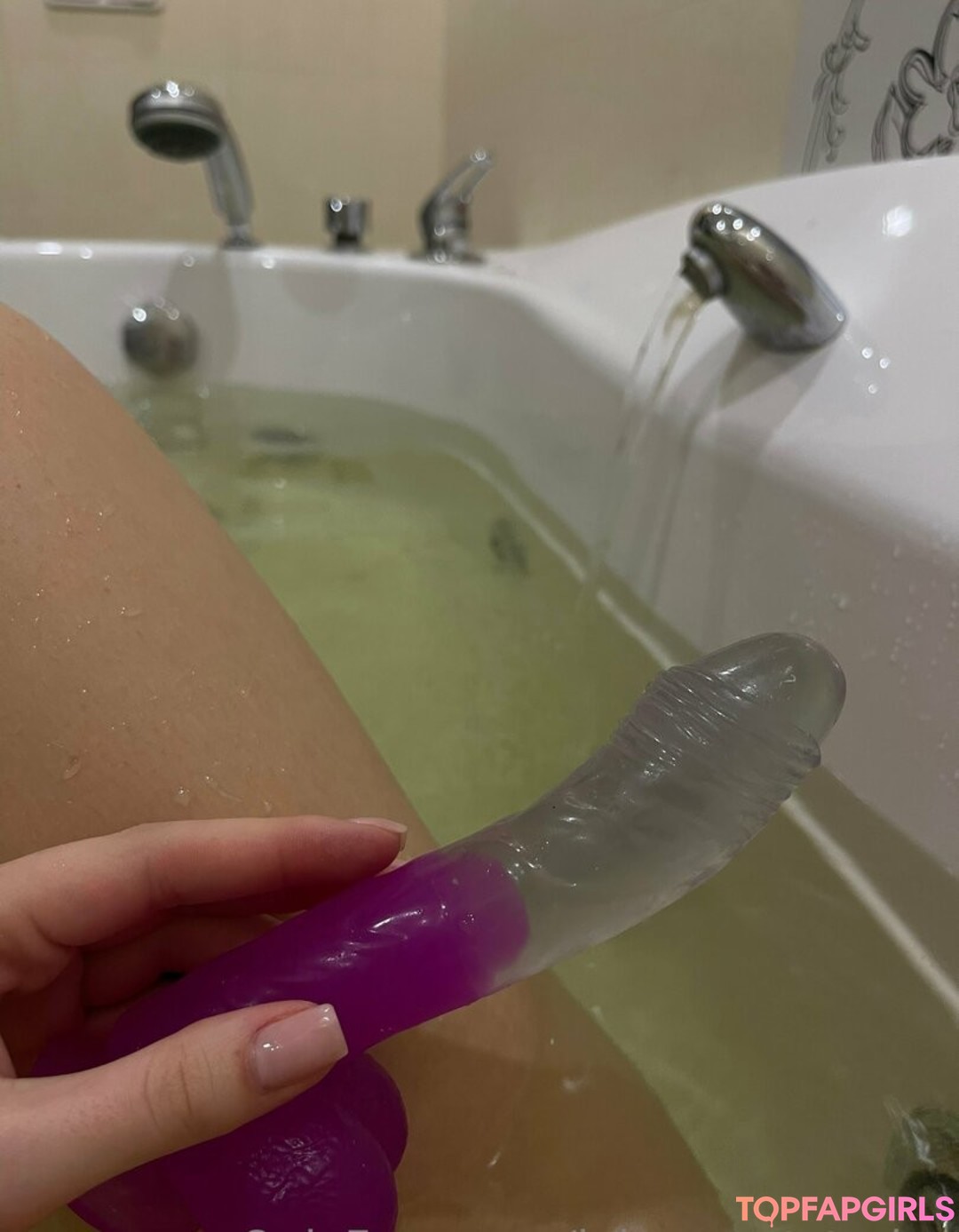 Photo nue de fuite OnlyFans de Lolasecretstories #40 Photo nue de fuite OnlyFans de Lolasecretstories #40