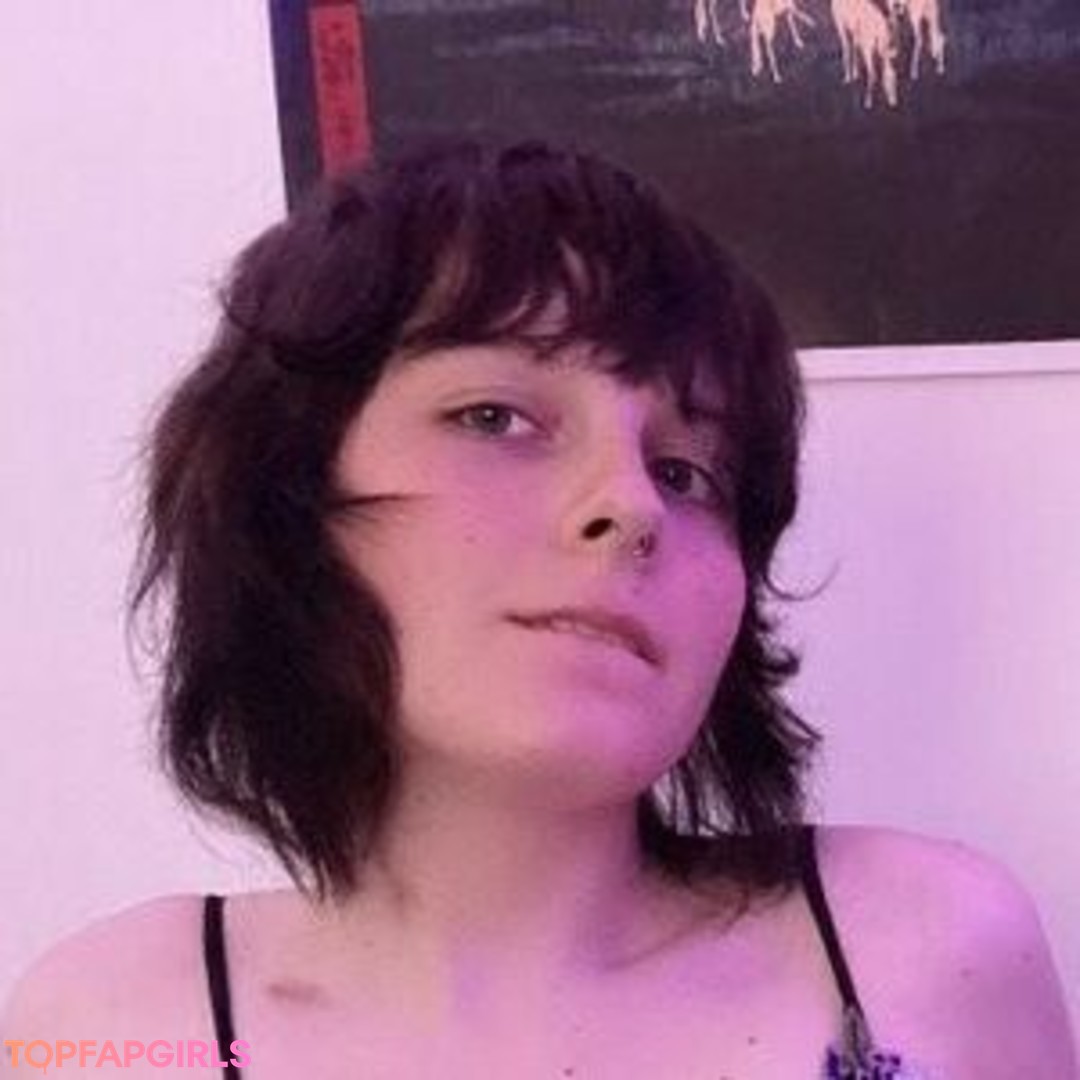 Photo nue de fuite OnlyFans de Ghostlovecraft #20 Photo nue de fuite OnlyFans de Ghostlovecraft #20