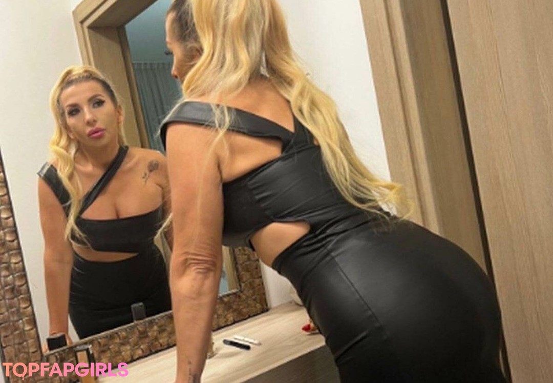 Photo nue de fuite OnlyFans de Suzana Perovic #3 Photo nue de fuite OnlyFans de Suzana Perovic #3