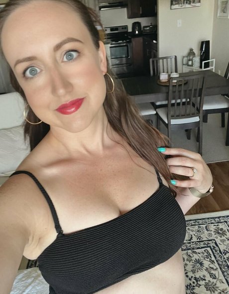 Photo nue de fuite OnlyFans de Emma Orchid