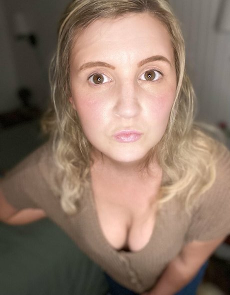 Photo nue de fuite OnlyFans de Mrsbeacullenvip