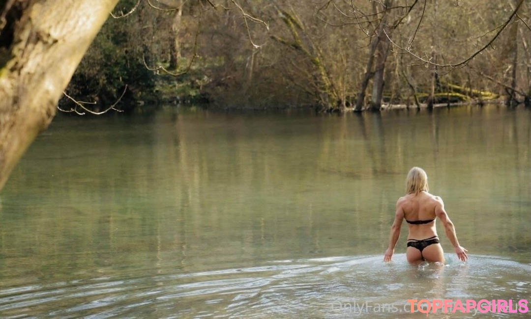 Photo nue de fuite OnlyFans de Musclegirl31 #35 Photo nue de fuite OnlyFans de Musclegirl31 #35