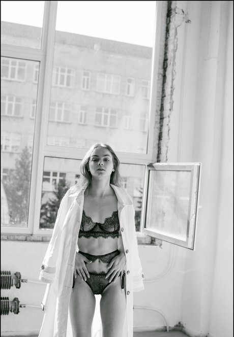 Photo nue de fuite OnlyFans de Ineedmary
