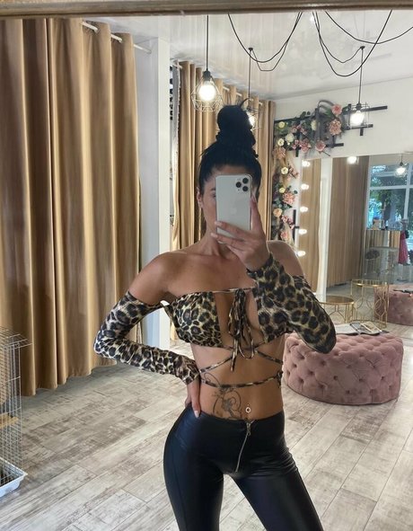Photo nue de fuite OnlyFans de Yoursweetmari