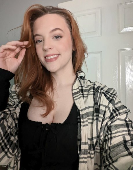 Photo nue de fuite OnlyFans de Louiseyhannah