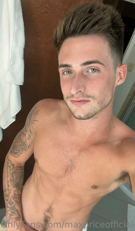 Photo nue de fuite OnlyFans de Maxpriceofficial