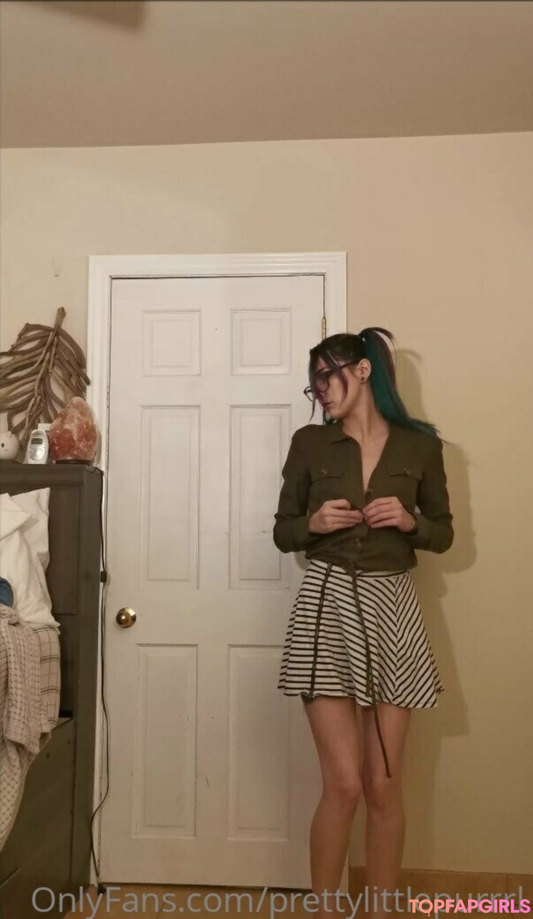 Photo nue de fuite OnlyFans de Prettylittlepurrrl #20 Photo nue de fuite OnlyFans de Prettylittlepurrrl #20