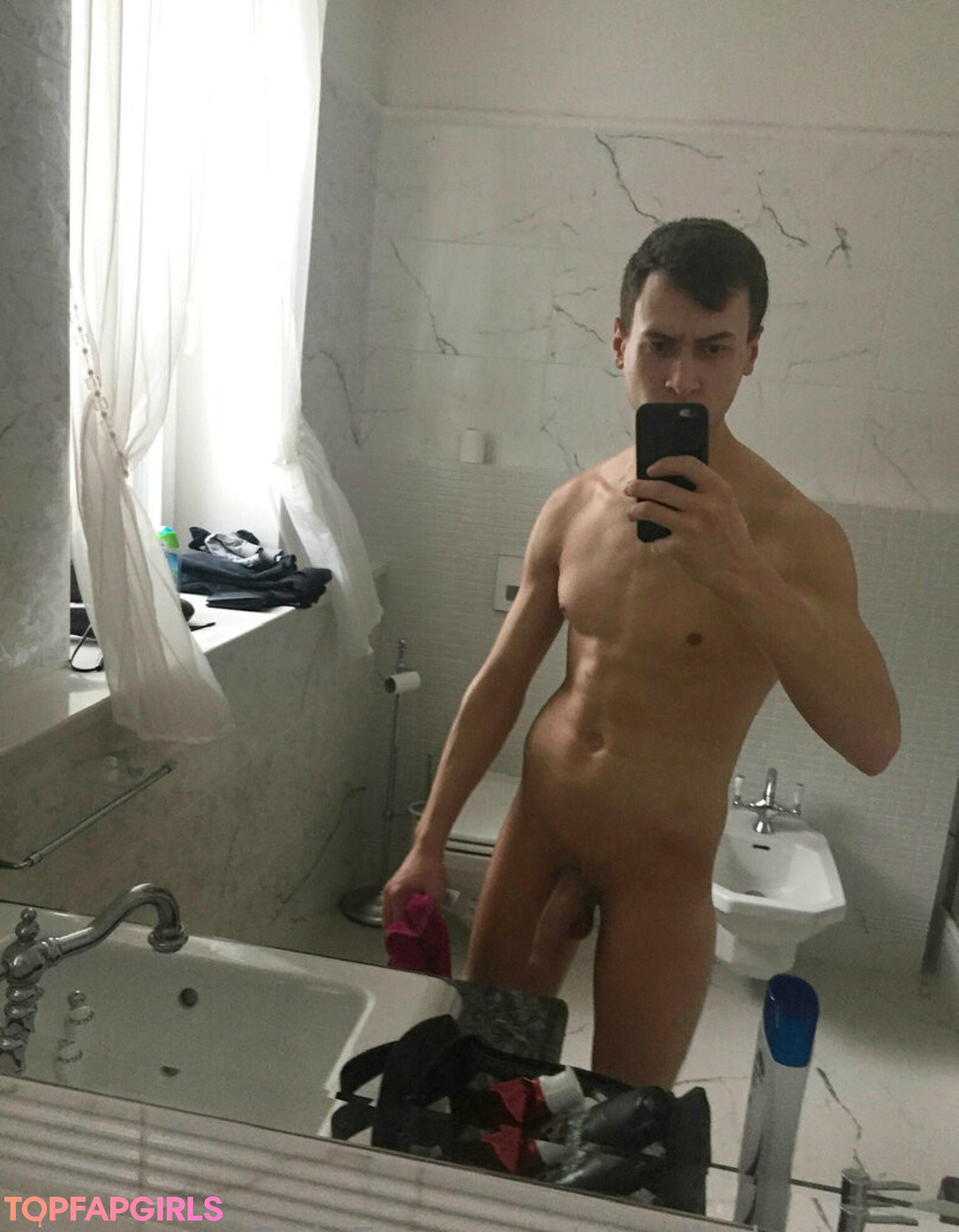 Photo nue de fuite OnlyFans de Charliedeanporn #22 Photo nue de fuite OnlyFans de Charliedeanporn #22