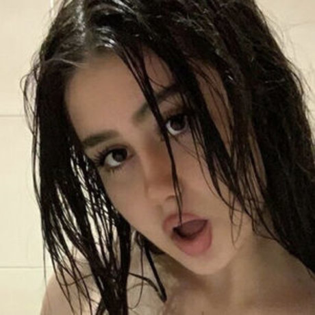 Photo nue de fuite OnlyFans de Husvjjal