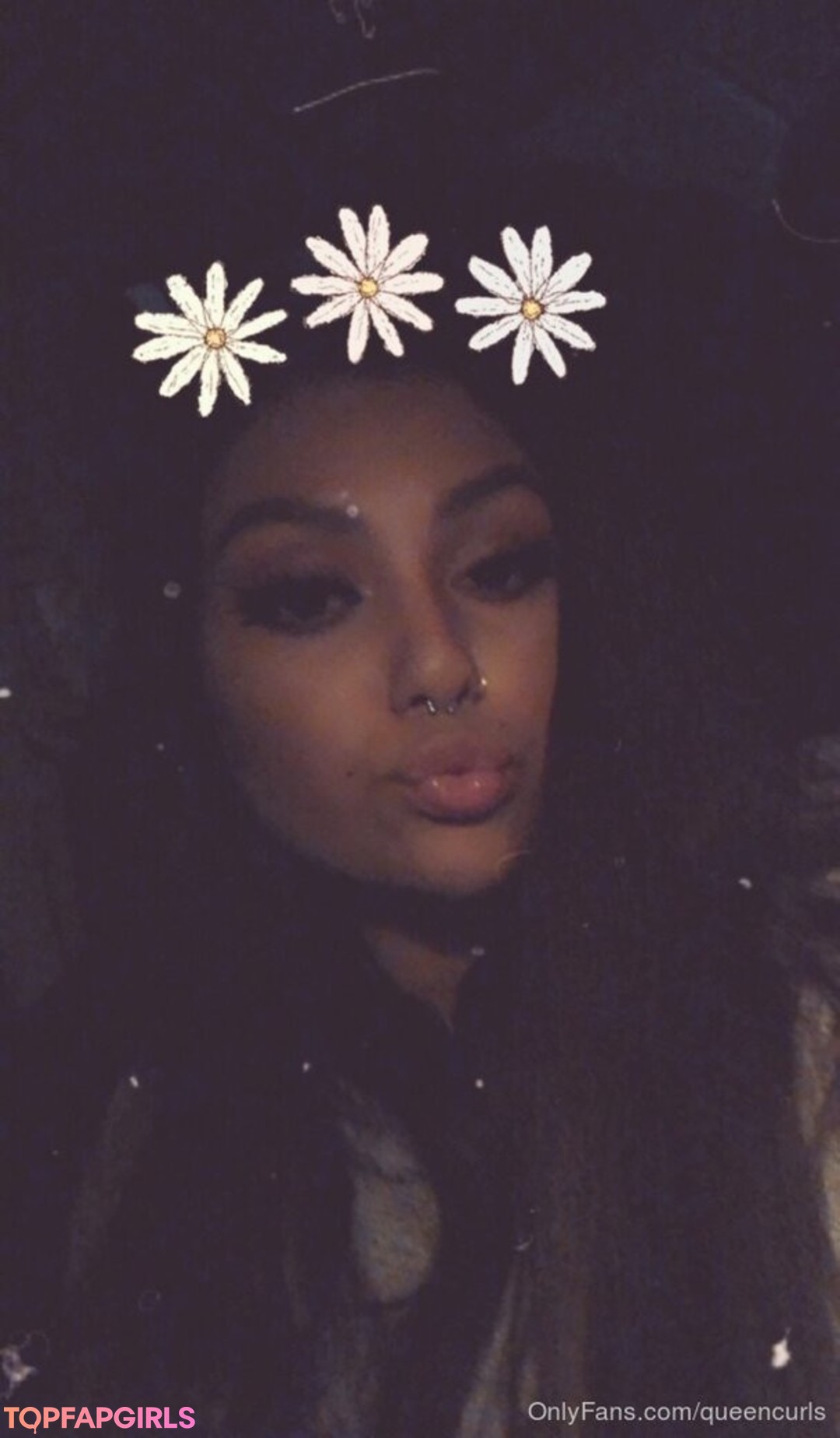 Photo nue de fuite OnlyFans de Queencurls #34 Photo nue de fuite OnlyFans de Queencurls #34