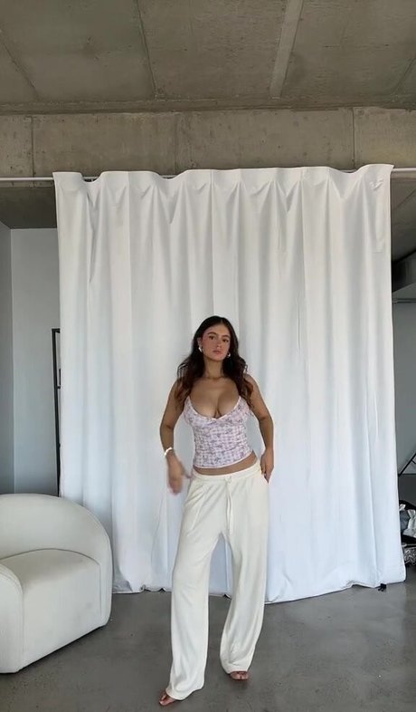 Photo nue de fuite OnlyFans de Ella Grace Cervetto