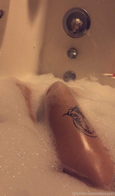 Ladyjayyy23