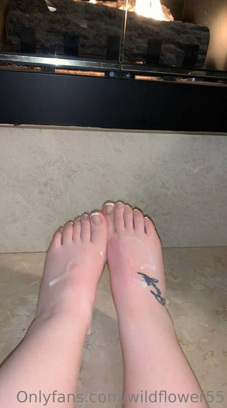 Photo nue de fuite OnlyFans de Wildflower55free